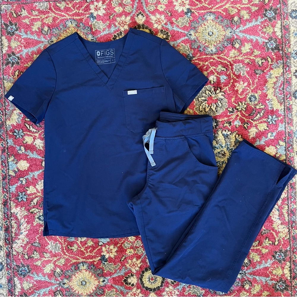 Figs scrub set